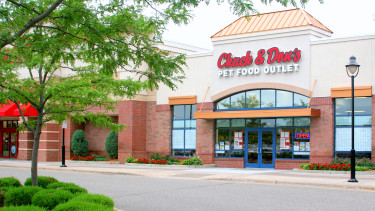 Independent Pet Partners acquire Chuck & Don’s