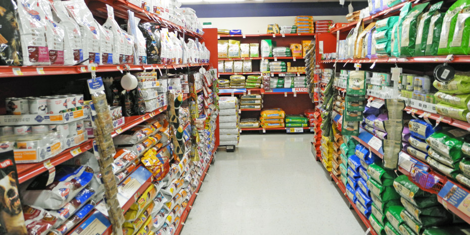 Pet food
