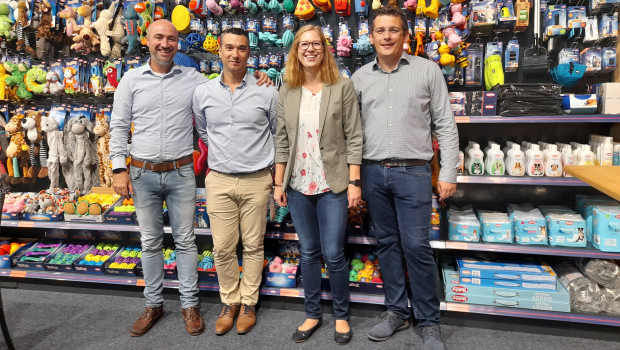 Looking forward to direct sales (from left): managing director Christian Felix, Alexandre Duhan, export manager Ines Tenhofen and managing director Edwin Schwarzkopf.