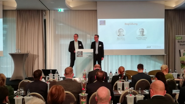 pet/PETworldwide managing editor Ralf Majer-Abele (right) and Marc Dähne, managing director of Dähne Verlag, opened the Pet Conference.