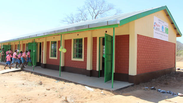 Fihumin is engaged in realising sustainable projects in Africa. Fihumin is engaged in realising sustainable projects in Africa.