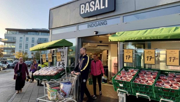 The first Basalt branch opened on 11 October.