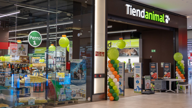 Tiendanimal, a specialist in pet products and services on the Iberian Peninsula, celebrated its 20th anniversary. Tiendanimal, a specialist in pet products and services on the Iberian Peninsula, celebrated its 20th anniversary.