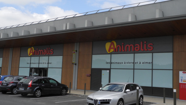 Animalis operates 40 stores in France.