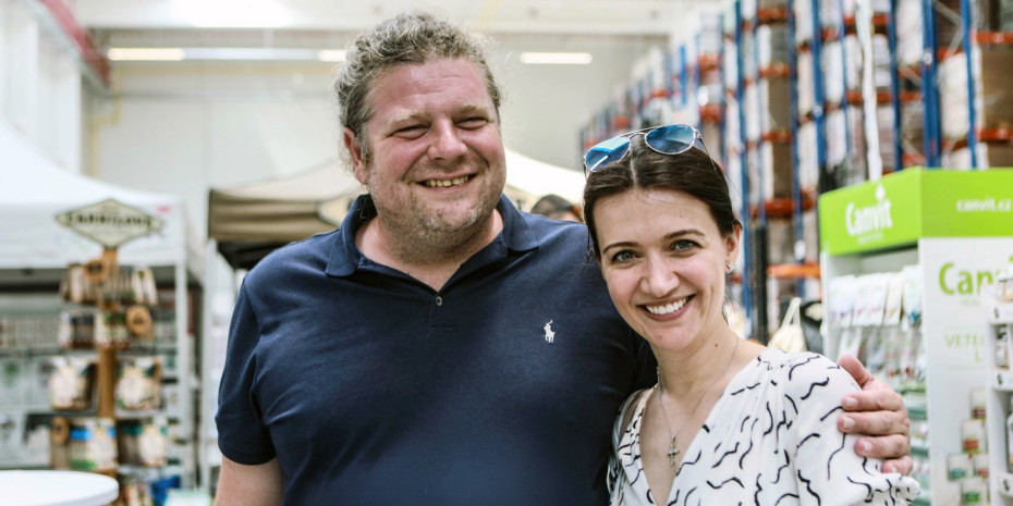 Pavel Bouška and Polina Kosharna have both been honoured as Personalities of the Year at the International Pet Conference: Bouška in 2018 in Budapest, Kosharna in 2024 in Brussels.