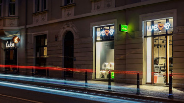 Third Hunter brand store launches in Prague