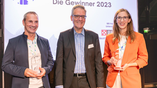 pet Personality of the Year, Volker Haak, pet Editor-in-Chief Ralf Majer-Abele, and pet Best Newcomer Fabiola Neitzel.