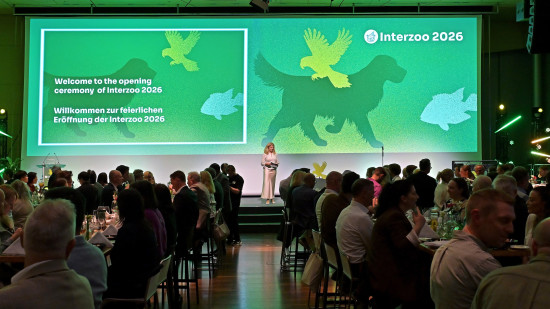 Antje Schreiber, Head of Communications at WZF/ZZF, welcomes guests at the official opening of the world’s leading trade fair. Antje Schreiber, Head of Communications at WZF/ZZF, welcomes guests at the official opening of the world’s leading trade fair.