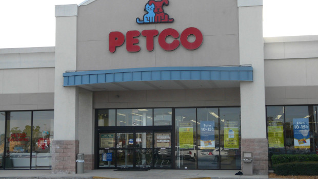 Petco operates around 1 500 stores in the USA, Mexico and Puerto Rico.