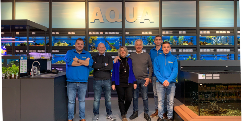 Delighted with the successful conversion of the Fressnapf XXL store in Hagen: Danny Janssen (CEO, Aquaja), René Dietz (authorised signatory, Fressnapf Weber GmbH), Claudia Denzin (authorised signatory, Fressnapf Hagen), Johannes Weber (managing director, Fressnapf Weber GmbH), Tom Bootsma (director, Aquaja) und Vince Dullens (marketing, Aquaja). 