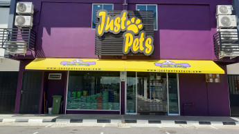 Just Pets sets up vending machine outlet