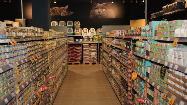 Pet food for dogs and cats remains the sales driver in the stationary trade.
