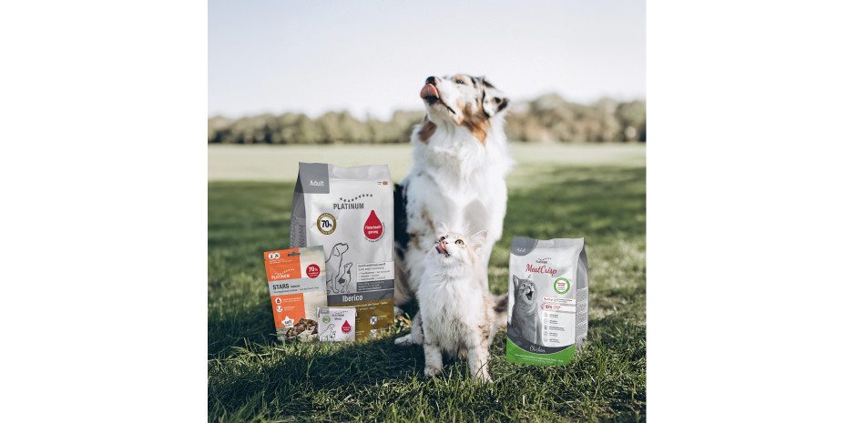 At the heart of every recipe is fresh meat of human-grade quality, prepared using methods that preserve everything that makes meat so valuable.