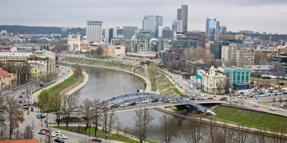With almost 570 000 inhabitants, Vilnius is the most populous city in the country and the largest city in the Baltic region in terms of area.
