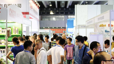 Aquarium show in China