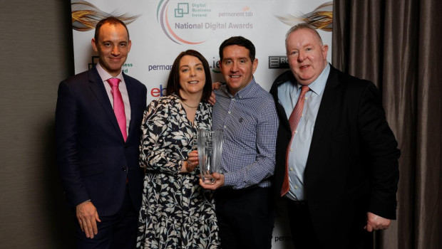 The award to Petstop was accepted by e-commerce manager Damien Rooney(2nd from right), and Anthony Gallagher (far right), director.