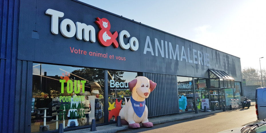 Tom & Co. has a store in Aras in northern France.