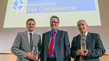Awards for Rolf Boffa and Mars Petcare Germany