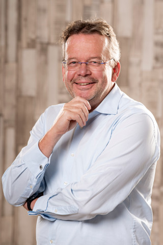 Dirk Schneider
Dirk Schneider