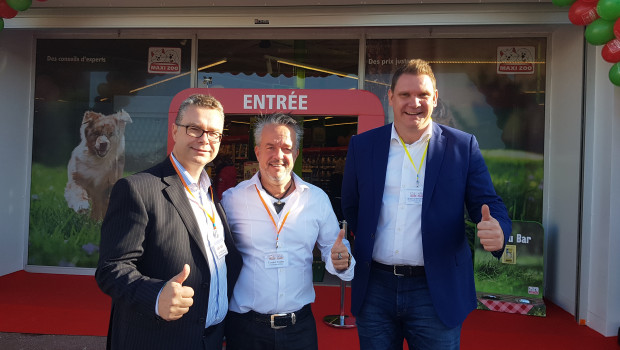Celebrating the 1500th store (from left): Jan Wejbrandt, Torsten Toeller and Sven Girmendonk.