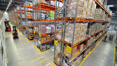 Zooplus accelerates growth
