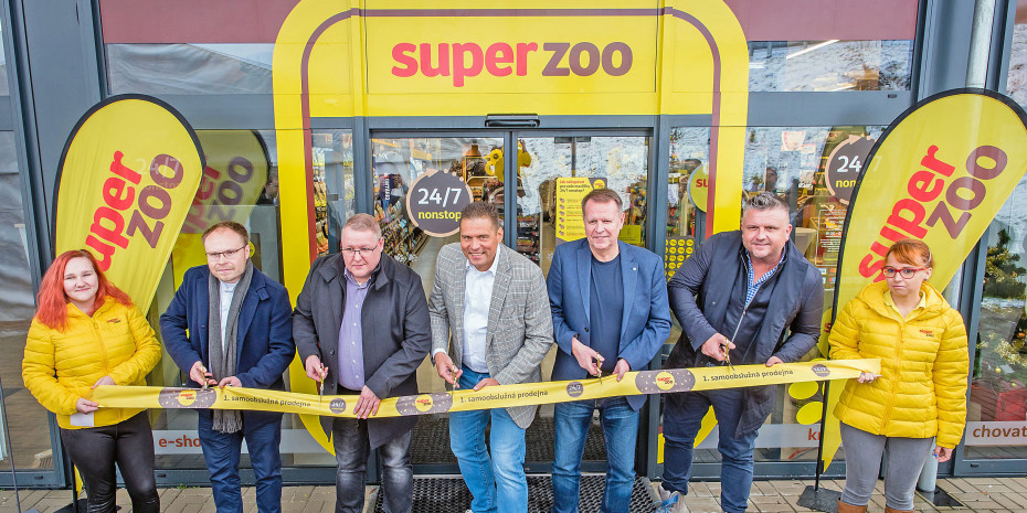 The first self-service pet store has opened under the Super zoo brand in Týn nad Vltavou, approx. 150 km south of Prague.