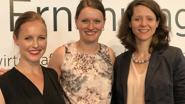 The founders of EntoNative have big plans. In the picture: (from left) Sabrina Jaap, Katrin Kühn, and managing director Dr. Ina Henkel.