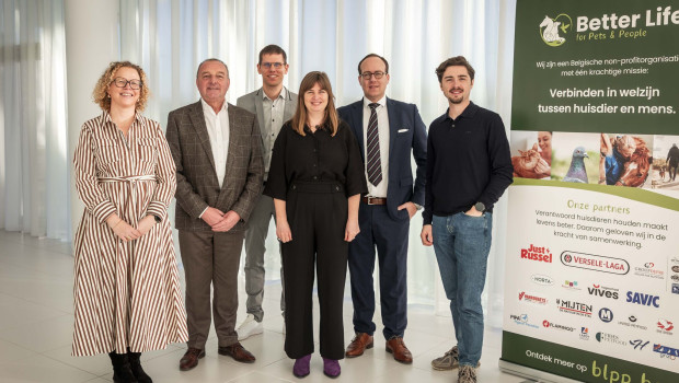 The new non-profit Better Life for Pets & People from left to right: Olivia Maes, Erik Lambrecht, Jonas Vergauwen, Lies Beernaert, Kevin Rogiers, Cyriel van Steen.