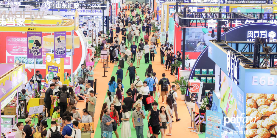 Largest edition: Taking place in Shanghai, the show will occupy 320,000 sqm and host 2,600 exhibitors. Largest edition: Taking place in Shanghai, the show will occupy 320,000 sqm and host 2,600 exhibitors.