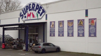 Fressnapf acquires Superpet stores Fressnapf acquires Superpet stores