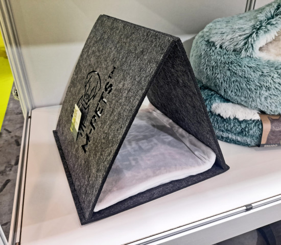 The topic of sleeping or resting places is also being rethought and implemented by the industry. The topic of sleeping or resting places is also being rethought and implemented by the industry.