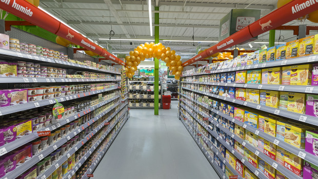 Maxi Zoo France is the most successful and fastest-expanding subsidiary of Fressnapf. The photo shows the 1 500th store of the Fressnapf Group, which has been opened nearby Paris in 2018.