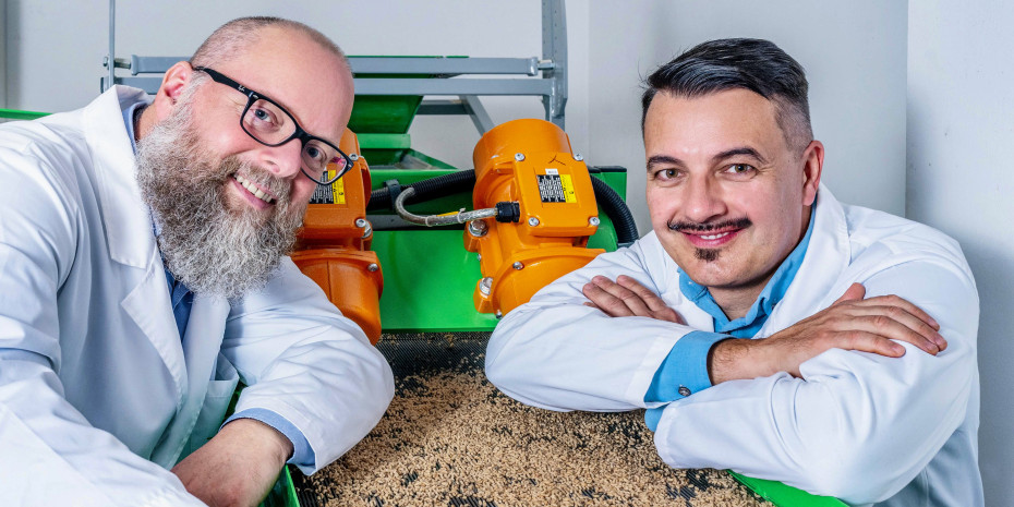 Konrad Włodarczyk (left) and Bartłomiej Roszkowski are the founders of Proteine Resources.&nbsp;