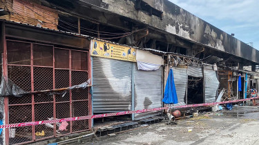 Devastating fire at the Catuchak Pet Market