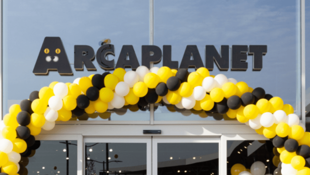 The opening of the 500th store will not halt this year’s advance; Arcaplanet has lots of other plans too.