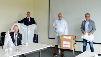Mondi produces and donates protective gowns