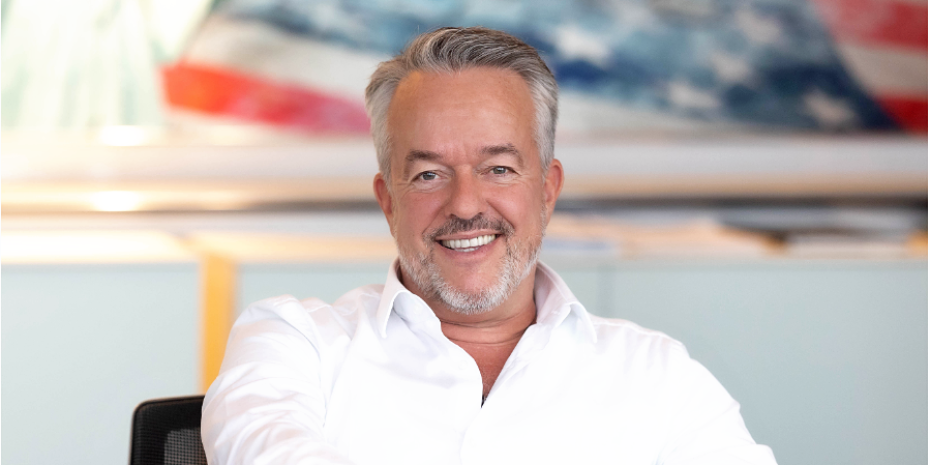 Torsten Toeller sells shares to Cinven, but retains a large majority stake in his company and remains Chairman of the Board of Directors at the head of Fressnapf.