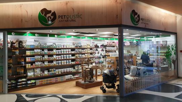 The Petolistic store in Porto has a retail area of around 80 m².