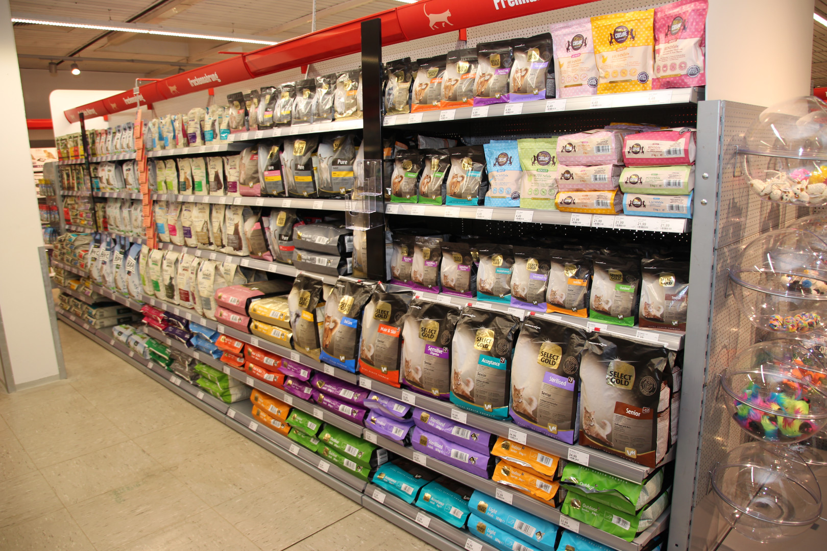 Claudia Lührs leaves Fressnapf petworldwide