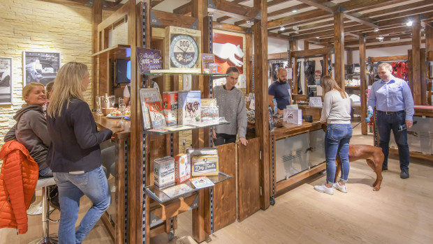 The first Dogstyler location in the Czech Republic was opened in Prague.