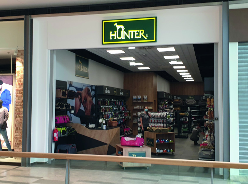 New Hunter brand store petworldwide
