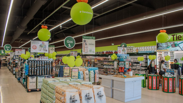 Founded in 2006 as an e-commerce company, Tiendanimal has grown to become a specialist with more than 127 stores in Spain and Portugal.