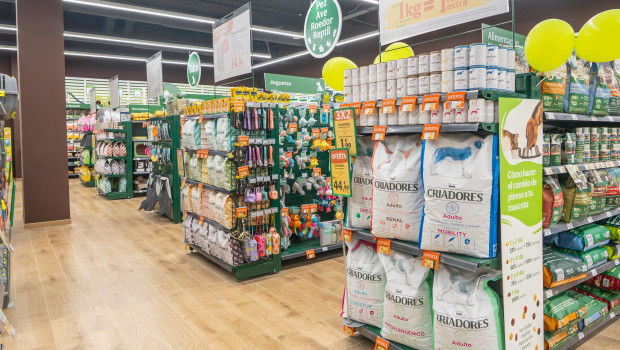 The Iberian pet specialist Tiendanimal (Iskaypet Group) has strategically expanded its presence in Galicia. The Iberian pet specialist Tiendanimal (Iskaypet Group) has strategically expanded its presence in Galicia.
