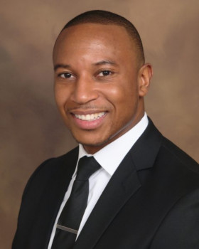 Elliott Francis continues to serve as a volunteer aiding people who are unable to be active with their dogs. Elliott Francis continues to serve as a volunteer aiding people who are unable to be active with their dogs.
