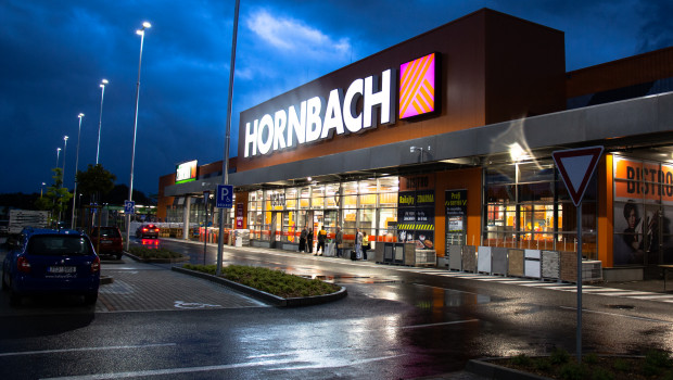 Sales by Hornbach stores abroad now account for 48.6 per cent.