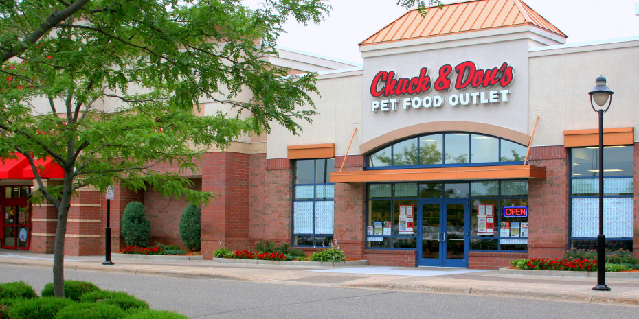Chuck & Don’s Pet Food & Supplies was established in 1990 and is based in Mahtomedi, Minnesota.
